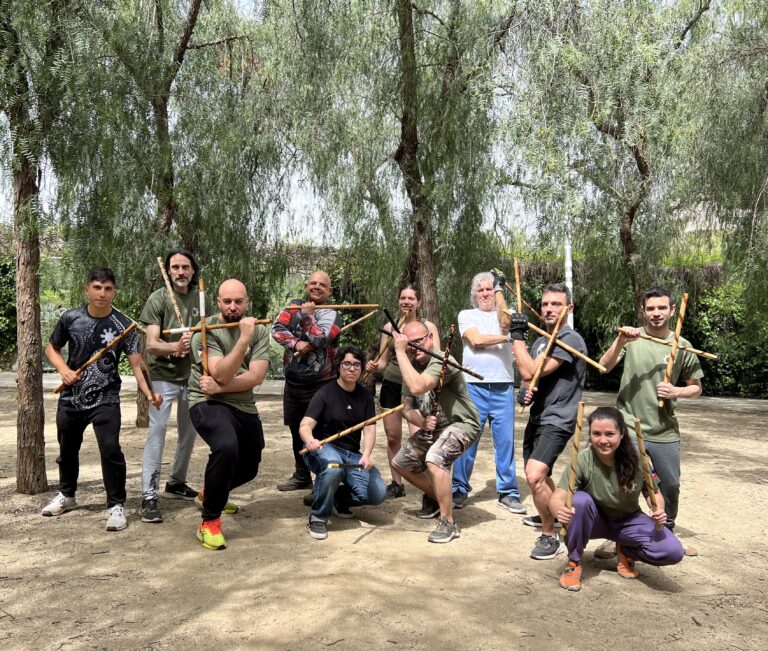 Entrenamiento al Aire libre de Artes Marciales Filipinas en Barcelona