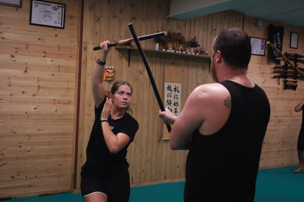 Descubre el entrenamiento de artes marciales filipinas